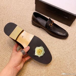 A1 21SS NEW Big Size 38-45 OXFORD SCARPE DA UOMO IN PELLE FASHION CASUAL Slip On FORMAL Business Wedding SCARPE DA VESTITO Drop Shipping 33