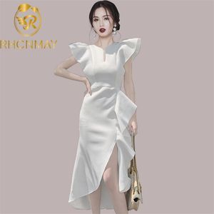 Korea Lato Wysokiej Jakości Design Trójwymiarowy Potargowany Nieregularny Hem Slim Torba Hip V-Neck Sukienka Bez Rękawów Damska 210506