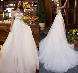 Vestidos de novia 2021 Floral Lace Bröllopsklänningar En linje 3D Appliques Illusion Kortärmad Sweep Train Tulle Bridal Dress Plus Size Bohemian Country Robes Al7763