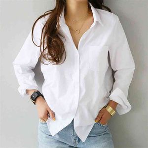 Plus Size Spring One Pocket Women White Blouse Female Shirt Tops Long Sleeve Casual Turn-down Collar OL Style Loose 210522