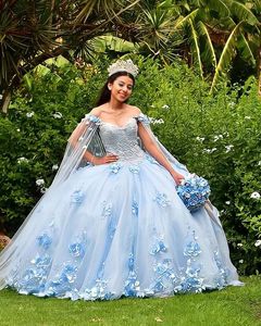 空の青いボールガウンQuinceaneraドレスケープvestidos de 15Años2021アップリケの花の背中の背景のない甘い16のドレスPageant