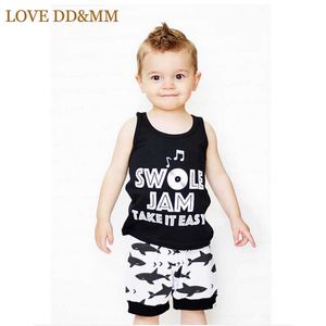 Aşk DDMM Boys Setleri Yaz Erkek Bebek Moda Rahat Harfler Kolsuz T-shirt + Şort Takım Elbise 210715