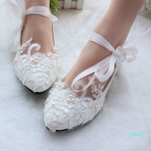 Red bridal lace strappy wedding shoes handmade bridesmaid shoes low heel white performance flat-bottomed photo shoes