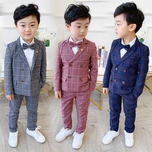 スーツ花男の子フォーマルドレススーツセット秋子供チェック柄ダブルブレストブレザーパンツ 2 個服セット子供の結婚式のパーティー衣装 HKD230704