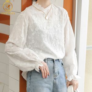 Vår Höst Kvinnors Blus Steroskopisk Broderi Blommor Långärmad Koreansk stil Elegant Lady Shirts 210520