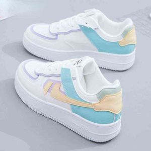 2021 Sommar Kvinnor Sneakers Vit Tennis Skor Kanfas Slip på Kvinnlig Row Platform Flats Casual Ladies Vulcanize