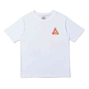 Hot Selling Hip Hop Palace T shirt Stor Triangle Tide Märke Graffiti Letter Printing Mäns Loose Short Sleeve Round Neck Par