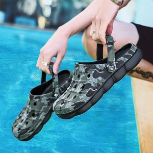 Herren Sandalen Sommer Camo Garten Schuhe Paar Gummi Clogs Hausschuhe Strand Wasser Walking Sandalen Männliche Große Größe