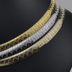 Moda europea e americana da donna Choker Catene gioielli collari nuova fabbrica di gioielli in acciaio inossidabile all'ingrosso collana slash onda