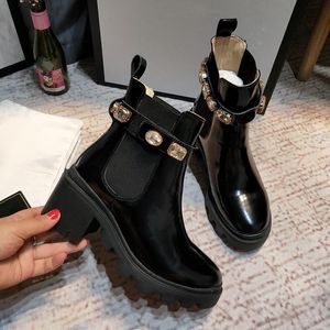 Tasarımcı Kadın Çizmeler Platformu Tıknaz Topuk Martin Boot Hakiki Deri Arı Yıldız Ayakkabı Çöller Kış Açık Lady Parti Toka Ayak Bileği Ayakkabı 35-42 Kutu Çorap UIHVHEXF