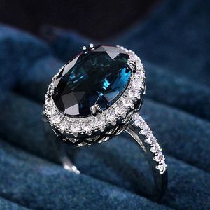 クラスターリングLy Luxury Silver Color Big Blue CZ Women Brillidal Wedding Engagement Party Ringシンプルな美的ジュエリー