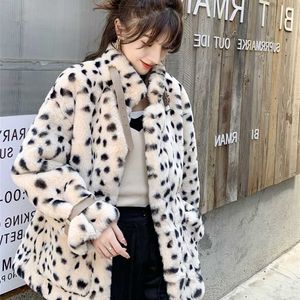 Päls jacka kvinnor vinter unga modeller furry leopard print imitation lamm päls med plysch lös mode 211220