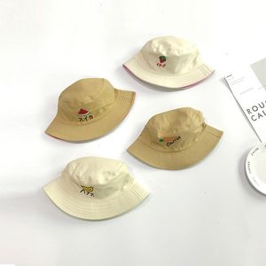 Sommarfrukter Broderi Dubbelhattar för pojkar och flickor Koreansk stil Fashion Casual Bucket Hat Cap 210508