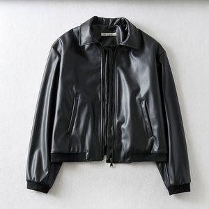 Basic Zipper PU Leather Jacket Women Fashion Turn Down Collar Jackets Elegant Ladies Pockets Long Sleeve Coats 210520
