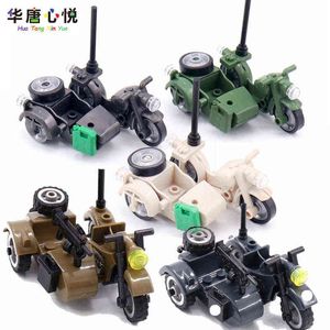 MOC Wojskowe cząstki Akcesoria Motocykl Trójkołowy Cartoon Car Brick Set Building Block Kid Zabawki Miasto Zestaw Miasta Model Prezenty Y1130