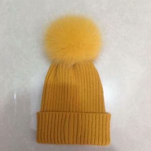 Marchio di alta qualità Cappello lavorato a maglia all'uncinetto classico Designer uomo donna berretti da sci berretti da donna cappelli a tesa larga caldo lusso solido berretti da uomo berretto da esterno in pelliccia con scatola