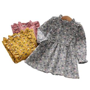 V-träd höst tjejer klänning blommig prinsessa klänningar för tjejer långärmad skolklänning barn kläder barn klänningar för tjejer Q0716