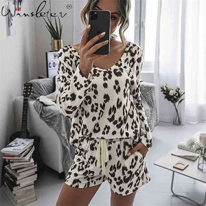 Леопардовый хлопок пижамы для женских наборов Pajama Pullover Pogiama Donna Spring Mujer Pijama Sleewwure ночная одежда DAMSKA 2PCS P05901B 210421