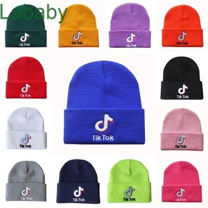 Tik tok bordado chapéu de malha para crianças adultas mulheres homens gorro filho desenhos animados bonés meninas beanie quente boné de inverno dhl