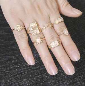 Cluster Rings 2021 Fashion Trend Colorful 7 Sets / Ring Jewelry Crystal Glass Beads Gift Women's Metal Exaggerated Seven-piece Suit