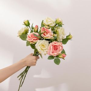 Decoratieve bloemen kransen bruiloft decoratie kunstmatige roos nep zijden doek hoofden boeket bruid hand hold party home tuin kantoor dec