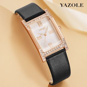 Yazole 패션 여성 시계 매력적인 크리스탈 장식 사각형 다이얼 쿼츠 손목 시계 여성 선물 Relogio Feminino 시계