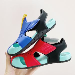 Boy Girl Kids Sandals Toddler Shoes Designer Fashion Black White Red Green Colorful Children Slippers till salu Sneaker