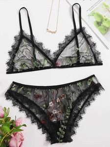 Kadın İç Çamaşırı Set Seksi Işlemeli Sutyen Ve Külot Seti Push Up Bralette Çiçek Lingerie Set Seksi Şeffaf İç Çamaşırı Y0911