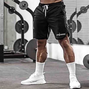 Summer Brand Mesh Quick Dry Fitness Pantaloncini da uomo Palestra Lunghezza al ginocchio Bodybuilding Active Joggers Workout Sweat Pantaloni corti 210721