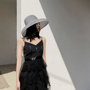 Hepburn Style Mesh Sunscreen Straw Hat Travel Vacation Beach Shading Hats Fashion Wide Brim Caps