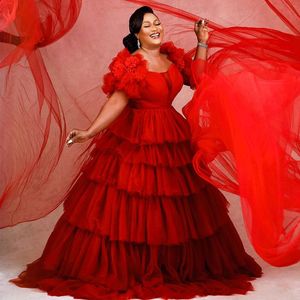 Czerwone sukienki ślubne w dużych rozmiarach Sheer De głębokie szyi suknie ślubne z krótkim rękawem Warstwu linii pociągu Tiulle Vestido de novia 326 327