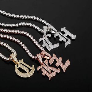 Collana con ciondolo con lettere di scrittura in stile antico ghiacciato A-Z Collana con nome con combinazione personalizzata di lettere con collane in corda da 24 pollici Gioielli con zirconi