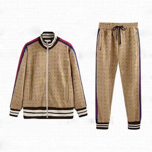 2020 Men sportswear Sportswear And Sweatshirts Autumn Winter Jogger Sporting Suit Mens Sweat Suits Tracksuits Set Plus Size M-3XL