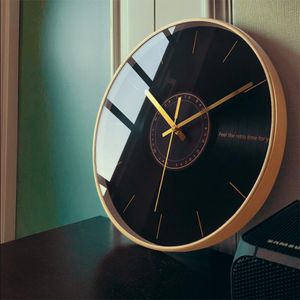 壁時計サイレントクロックメタルモダンリビングルーム装飾キッチンクリエイティブゴールドラグジュアリーウォッチホームデコレーションギフト