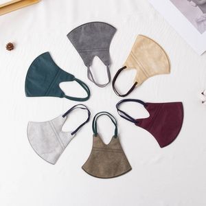 2021 Designer Face Mask Adulto Máscaras Descartáveis ​​de Três Camadas Leve Respirável Respirável Pó à prova de poeira Facemask Pano de MeltBrown