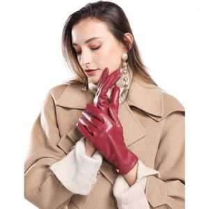 秋と冬のルヴァ山のカシミアの暖かい革のための5つの指の手袋フェイスショウのファッション暖かい革