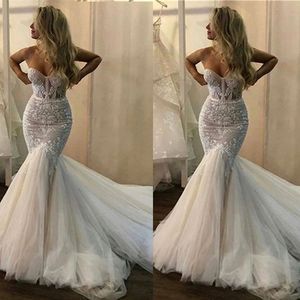 Sweetheart Renda Vestidos de casamento Sereia Strapless Boho Fish Nupcial Vestidos Backless Princesa Festa Vestidos com Puffy Tule Skirt