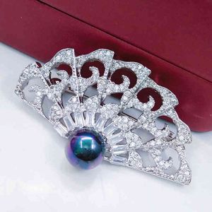 Vintage Chinês Fan Broche Pins Mulheres Casamento Jóias Presente de Natal Antigo Tom de Prata Branco Cz Blue Pearl Broches