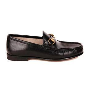 Designer Mules Princetown Suola piatta casual Autentica pelle bovina Fibbia in metallo mocassino scarpe in pelle Uomo donna Calpesta lusso Scarpe pigre Decorazione bottoni di grandi dimensioni