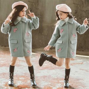 2020 Autumn Winter Girls Wool Warm Coat Fashion Teens Kids Long Coat For Girls Loose Outerwear Children Big Pocket Overcoat H0909