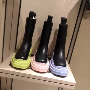 2021 Luxury Women Candy Colored Boots Mode Boot All Cowide Finish und TPU-Außensohle sind bequem zu tragen. Mit Kasten size 35-42