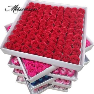 81Pcs/lot Rose Bath Body Flower Floral Soap Scented Rose Flower Essential Wedding Valentine'S Day Gift Holding flowers 210624
