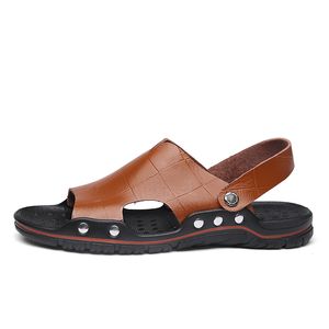 Originale Outdoor-Rasensandalen verkaufen sich gut Hotsale Großhandel Luxurys Designer Flip-Flops mit weichem Boden trendige Sandstrandschuhe