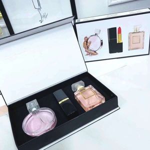 Marken-Make-up-Set-Kollektion, mattierter Lippenstift, 15 ml, Parfüm, 3-in-1-Kosmetikset mit Geschenkbox für Frauen, Damengeschenke, Parfüms, kostenlose Lieferung, heiß