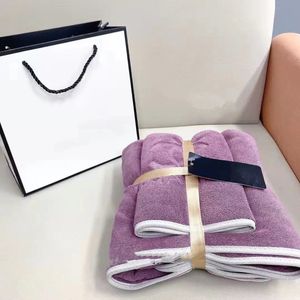 wholesale Luxury Designer Design Towel Two-piece Set C Pure Color Coral Fleece Bath Set Household Couple Quick-drying Absorbent Beach Towels