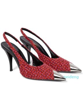 Mulheres Sandálias Festa De Couro De Couro Apontado Sapato Dança Novo Designer Sexy High Saltos Super Senhora Casamento Metal Cinto Fivela Mulheres Sapatos 2022s