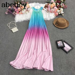 Summer Women Fashion All-Meck O-Neck Sukienka Rękawów Rainbow Color Plised Loose Halter Dress 210715