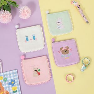 Torebki kosmetyczne Pudunki Piękne małe sanitarne serwetka Square Travel Makeup Organizer Kawaii Bear Girl Lipstick Bag Mini Beauty Case