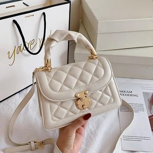 Omuz Çantaları Lüks Kadınlar Için Lüks Crossbody 2021 Moda Küçük Zincir Çanta Çanta PU Deri Zarif El Trend Kadın Bolsos