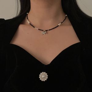 Timeonly Korean Fashion Imitation Pearl Butterfly Heart Choker Neckceller för Kvinnor Ladies Svart Vit Smycken Barock Halsband